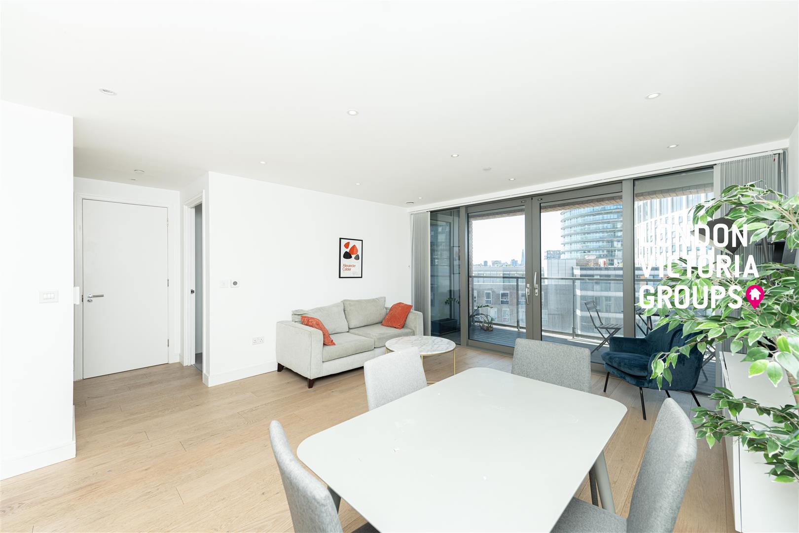 1 bed property in Heritage Tower, 118 East Ferry Road, London
